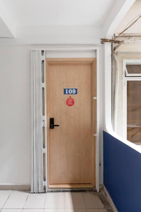 Modern, Cozy & Fully Equipped 2Br Apt In D4, 5M To D1 Ho Chi Minh City Exterior photo